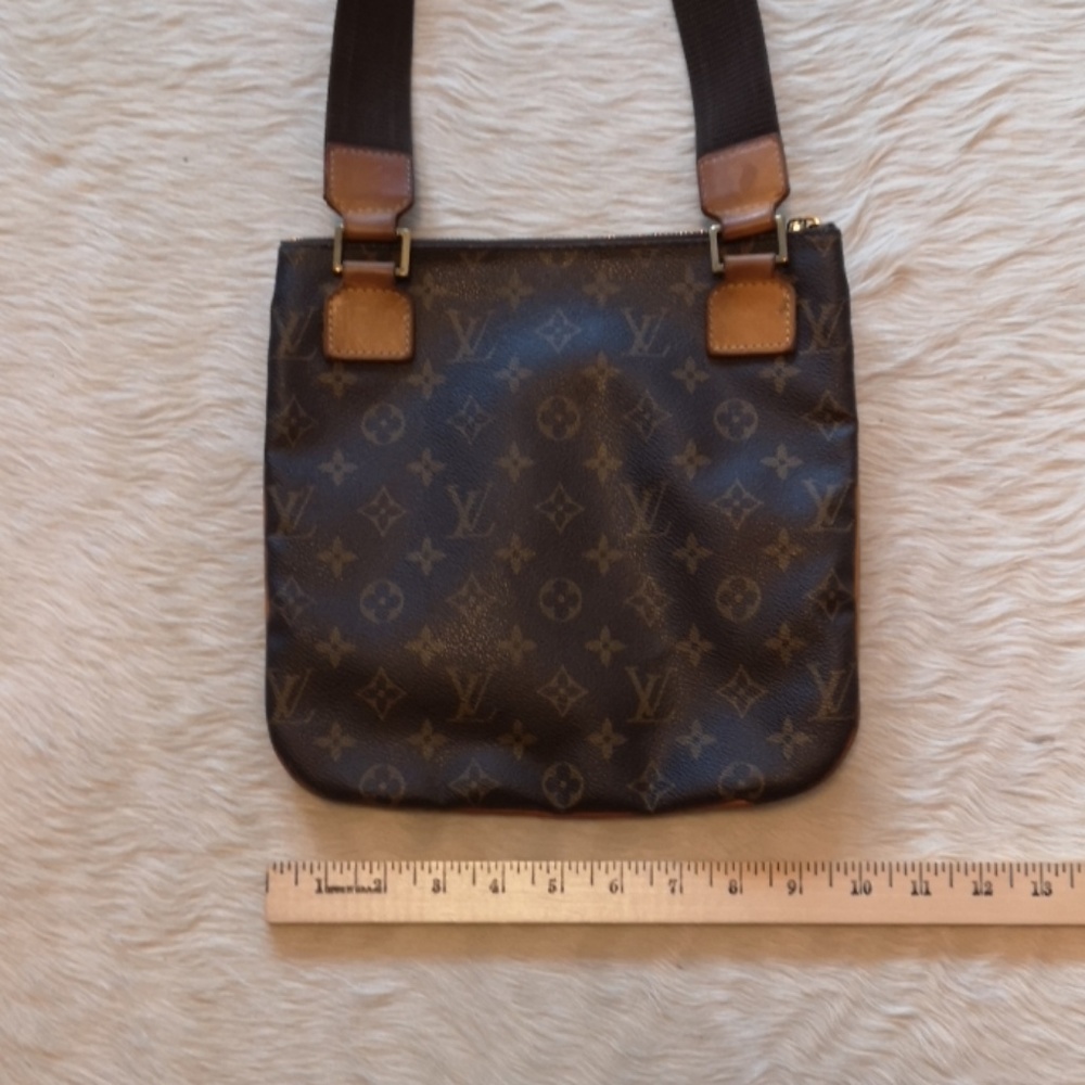 Louis Vuitton Bosphore Pochette Monogram Canvas - Picture 3 of 15
